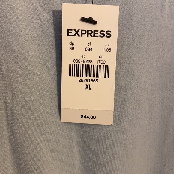 Express open back crop top - Picture 2 of 3